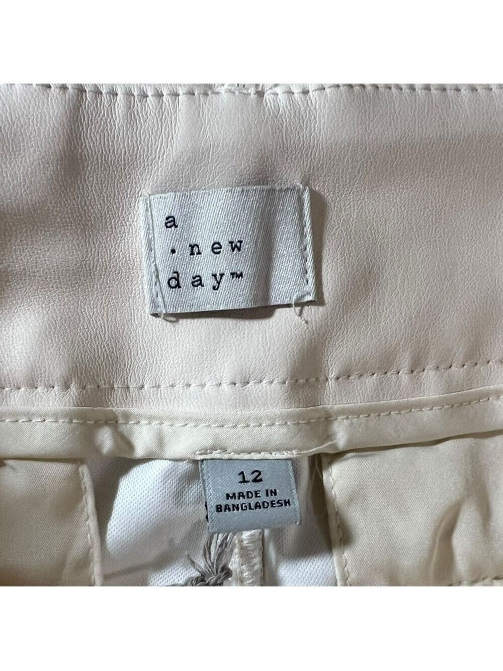A New Day Women’s Faux Leather Tapered Leg Ankle Pants Caraway Seed Size 12 - Picture 4 of 6